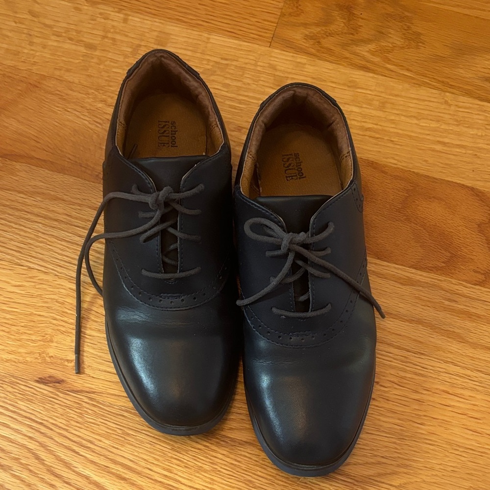 Women’s school issue shoes size 9